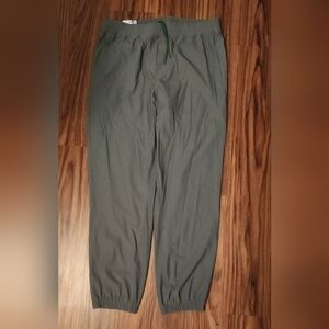 GapFit Motion Women Jogger
